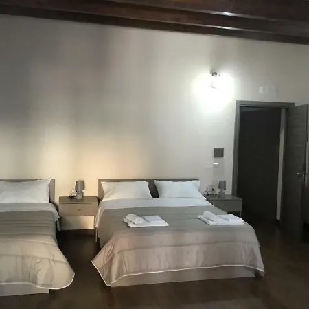 Oda ve Kahvaltı Nonna Maria 4*